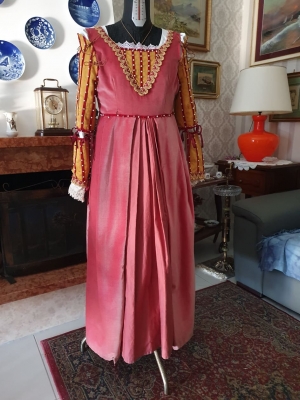 Abito Costume Storico Medievale femminile Art QF 040