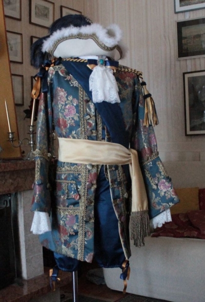 Abito costume storico fine 1600 ( re sole )